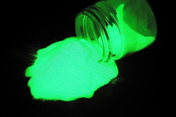 phosphorescent-glow-in-the-dark-powder-pigment-green-2_1024x1024
